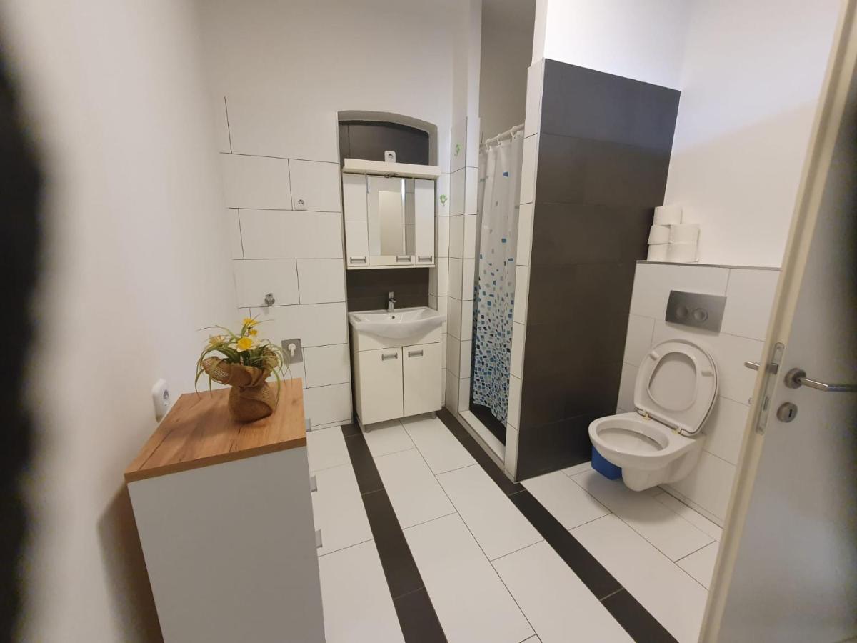 Apartment Schloessel 24 เวียนนา ภายนอก รูปภาพ